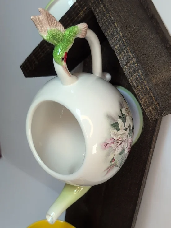 Rustic Wooden Handmade Bird Feeder Hummingbird Teapot - Picture 4 of 16